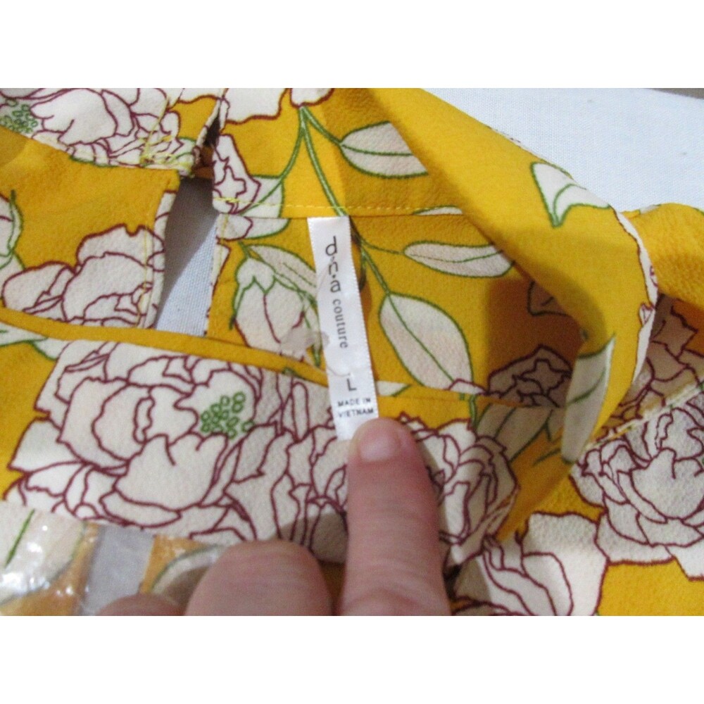 NWT DNA Couture Blouse Women Lg Yellow Floral Sleeveless - Picture 3 of 5